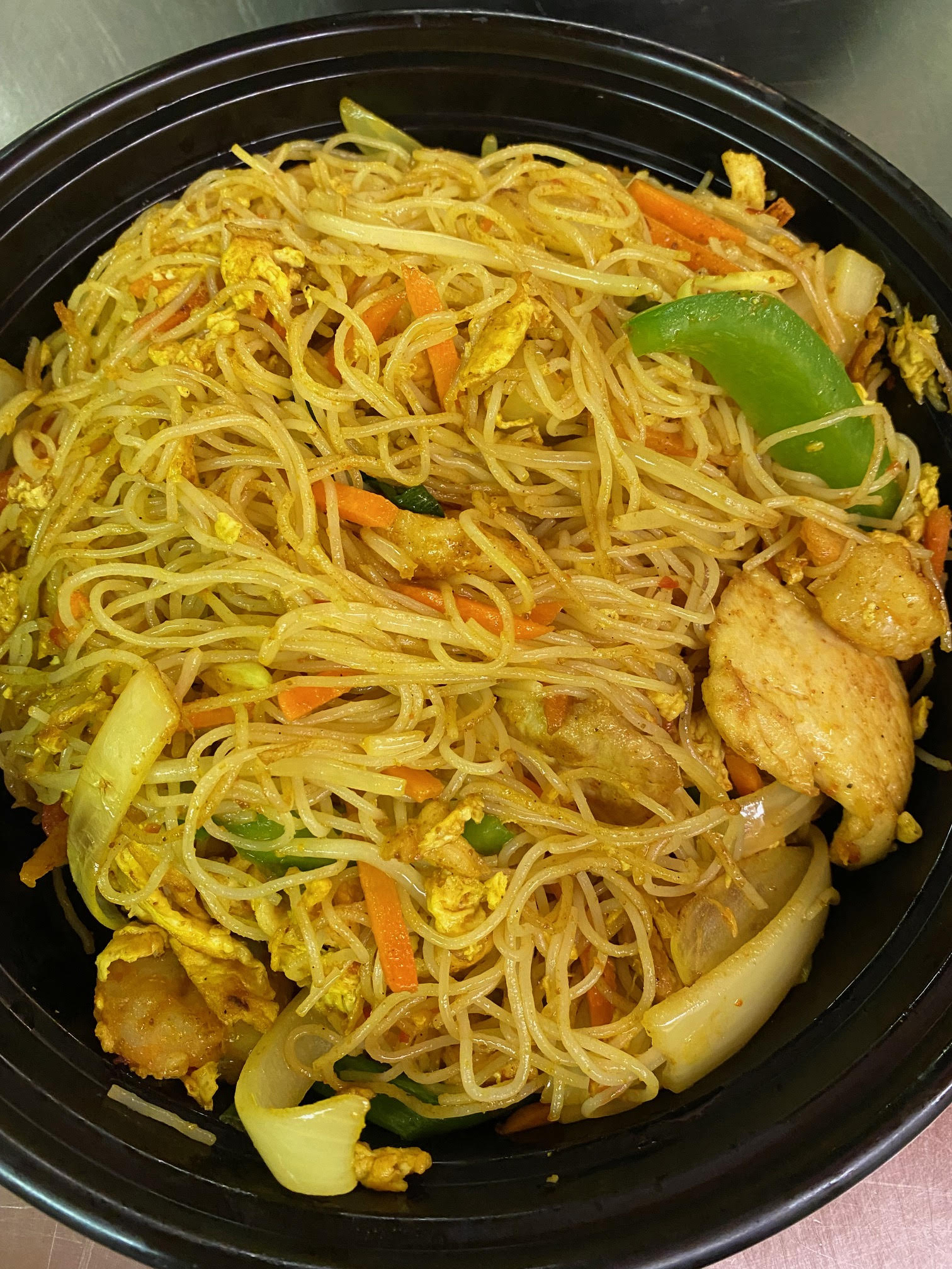 🌶 Singapore Curry Chow Mein Fun